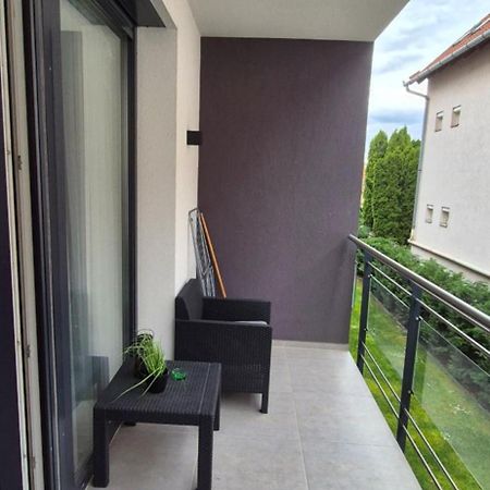 Oasis Apartman Hajdúszoboszló Buitenkant foto