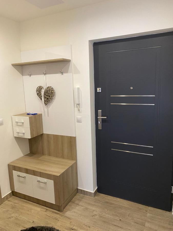 Oasis Apartman Hajdúszoboszló Buitenkant foto