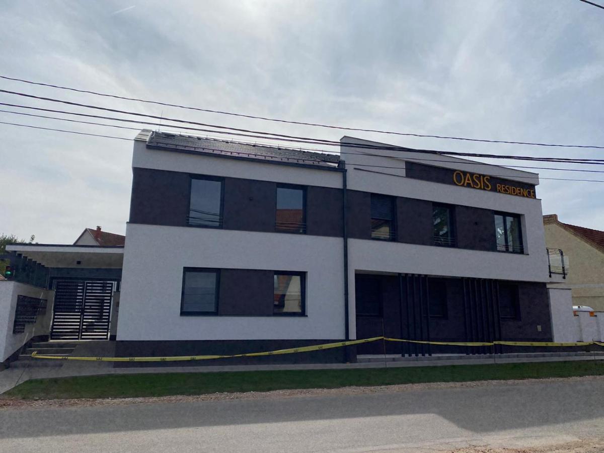 Oasis Apartman Hajdúszoboszló Buitenkant foto